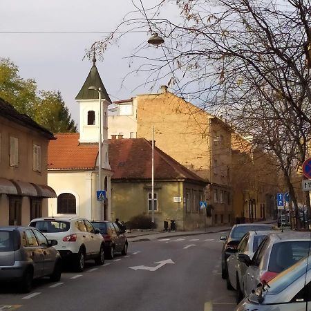 Cozy Uppertown Studio Zagreb Bagian luar foto