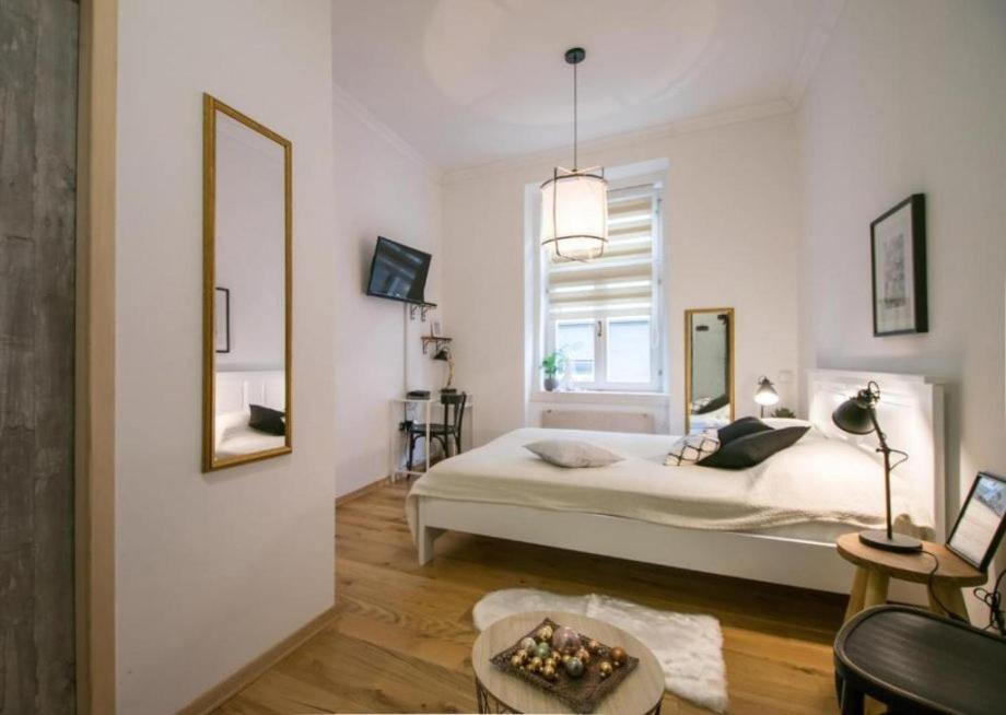 Cozy Uppertown Studio Zagreb Bagian luar foto