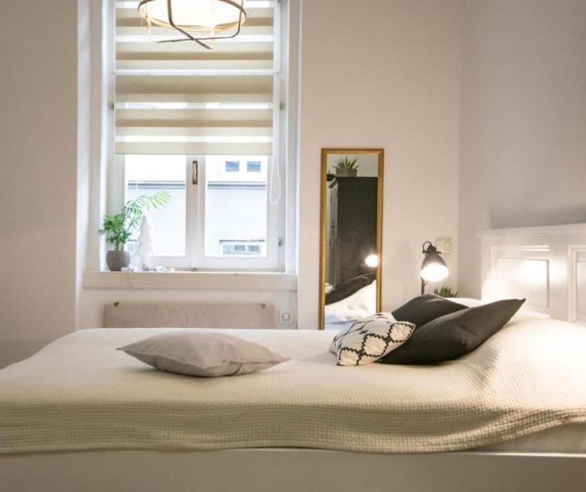 Cozy Uppertown Studio Zagreb Bagian luar foto